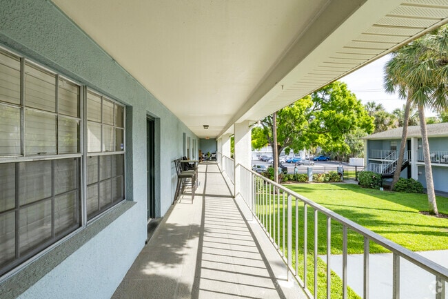 3216 W De Leon St Tampa, FL