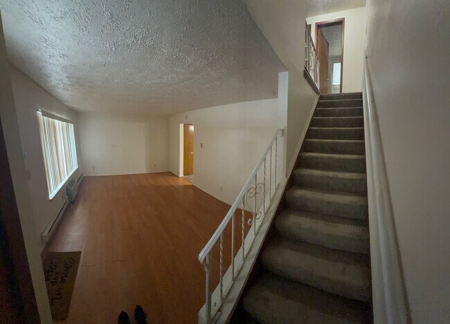 Photo - 4081 Airport Rd