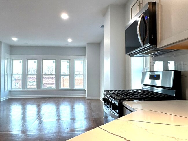 Photo - 224 E Cass St Unit PENTHOUSE