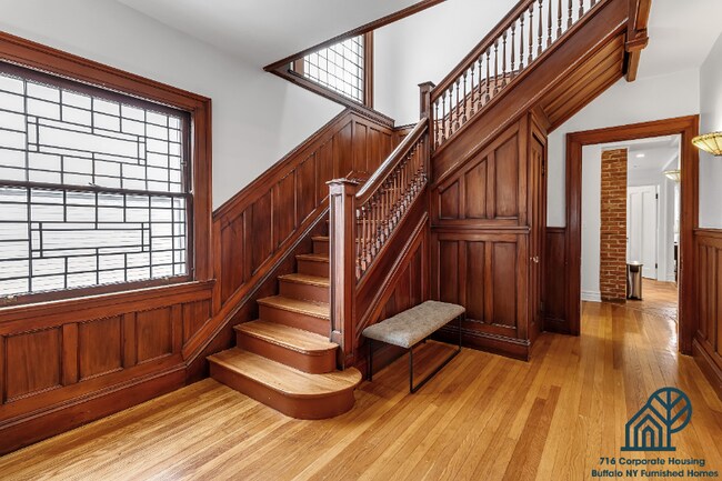 Photo - 664 Auburn Ave