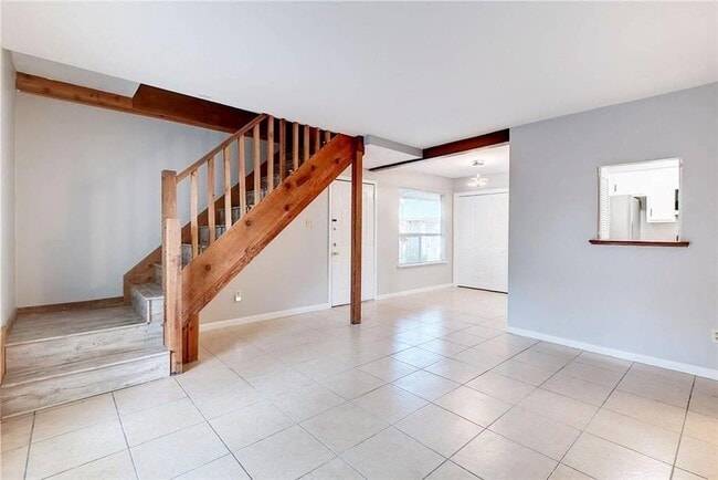 Photo - 8612 Bowling Green Dr