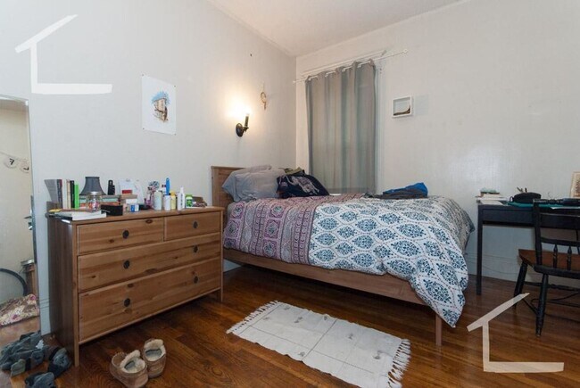 Photo - Convenient Location. Wals to BU Campus, Short Walk to T.Laundry, Parking for Rent