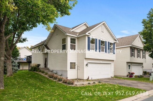 Building Photo - 1412 Yorkshire Ln Rental