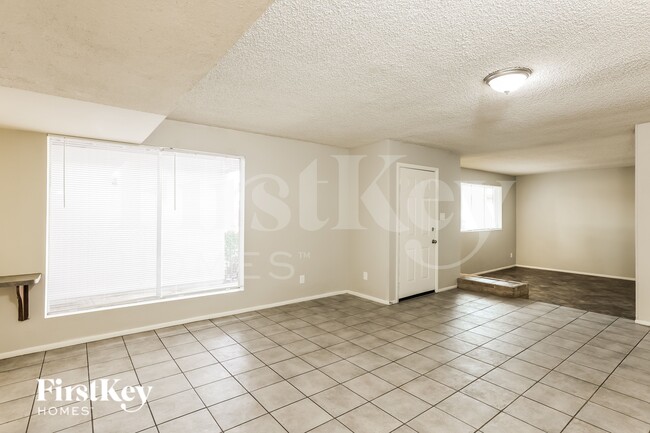 Photo - 9047 N 36th Dr