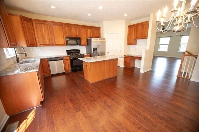 Photo - 108 Village Pl