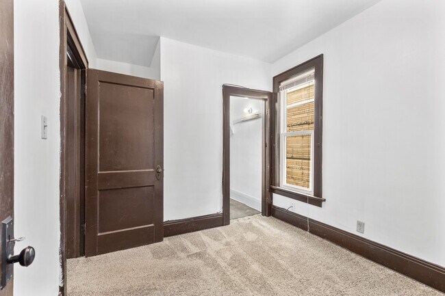 Photo - 928 E Locust St Unit 928