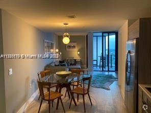 Building Photo - 121 NE 34th St Rental