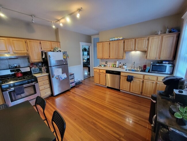 Building Photo - 24 Forest Hills St Unit 3 Rental