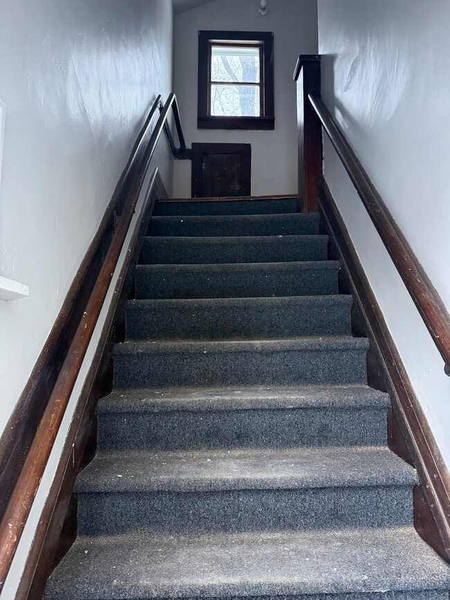 Photo - 818 N Van Buren St