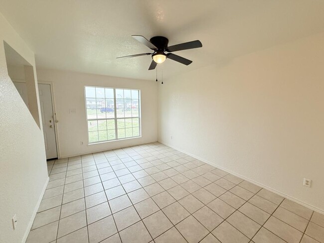 Photo - 1210 Industrial Apt C
