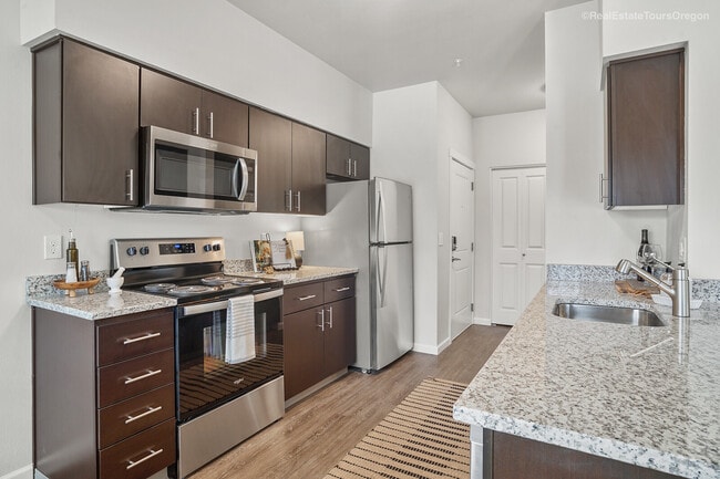 2x2 Kitchen