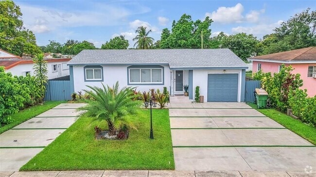 Building Photo - 1340 NW 131st St Rental