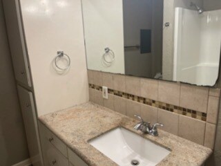 Photo - Lumberton Oaks Apartments