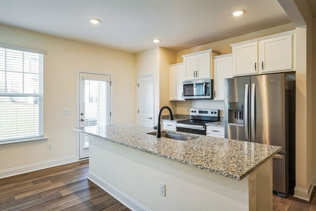 Photo - 20 Honeydew Wy