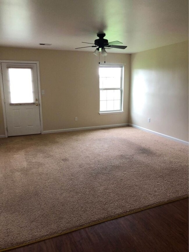 Photo - 700 Chatham Ct