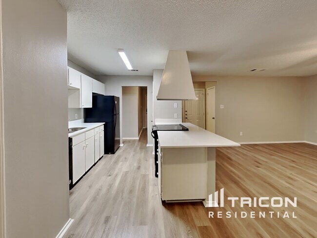 Photo - 5915 Myers Rd