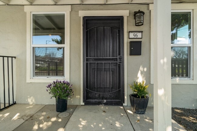 Building Photo - 96 W Siino Ave Unit 96 Rental