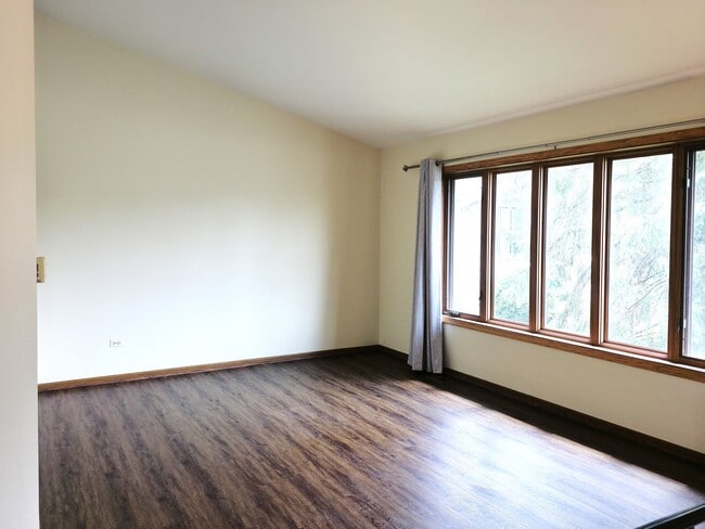 Photo - 9234 Windsor Pkwy
