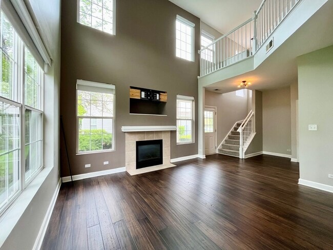 Photo - 1919 Golden Gate Ln