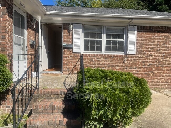 Photo - 9243 Atwood Ave Unidad A