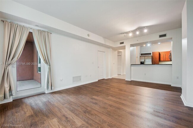 Photo - 7350 SW 89th St Unit 404S