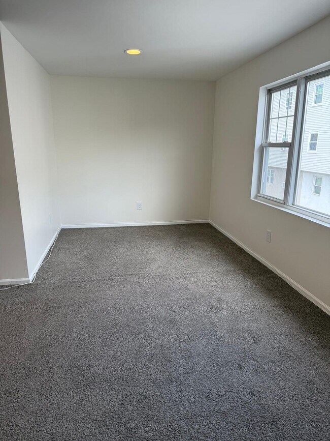 Photo - 507 New Castle Rd Unit Apartment 2