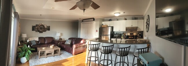 Photo - 131 Lake St Unit 228