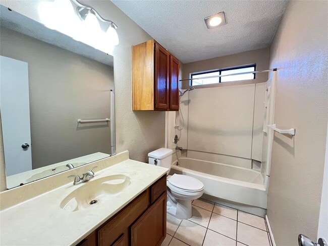 Photo - 13355 Water Oak Ln