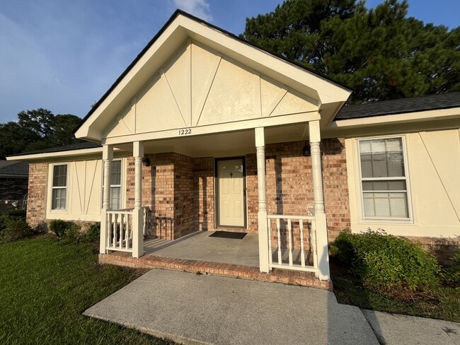 Photo - 1222 Hampton Dr