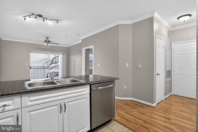 Photo - 12905 Centre Park Cir Unit 207