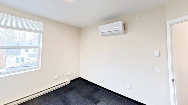 1605 Schmedeman Ave Unit 200