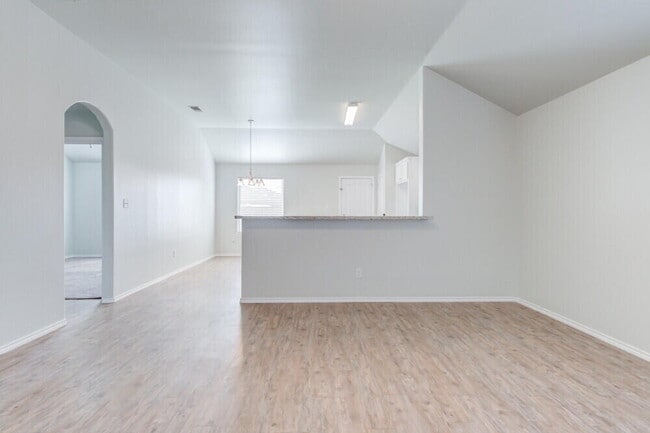 Photo - 1303 Kingston St