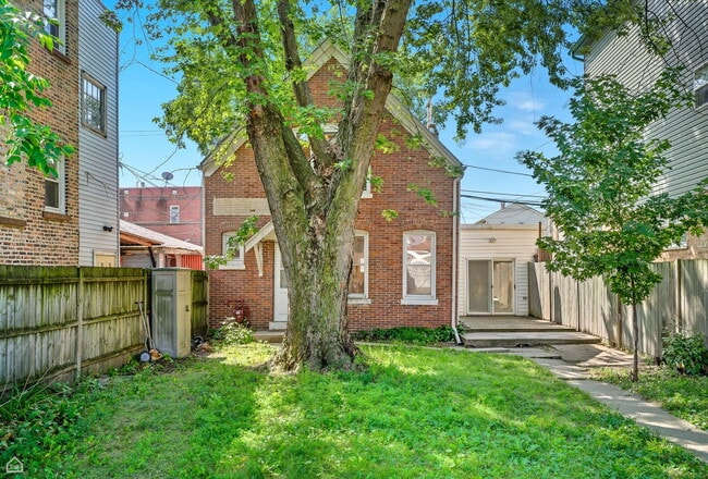 Photo - 3709 W Potomac Ave