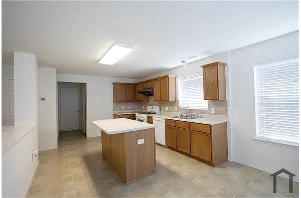 10620 Colfax Dr