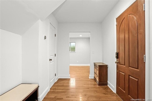 Photo - 10 Harvann Rd