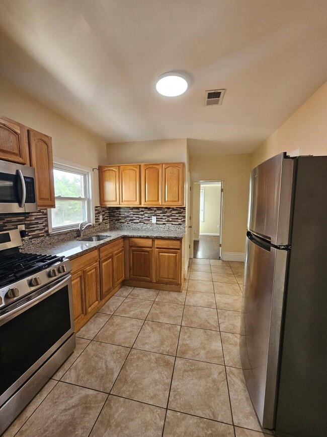 Photo - 240 Copeland Ave Unit 2