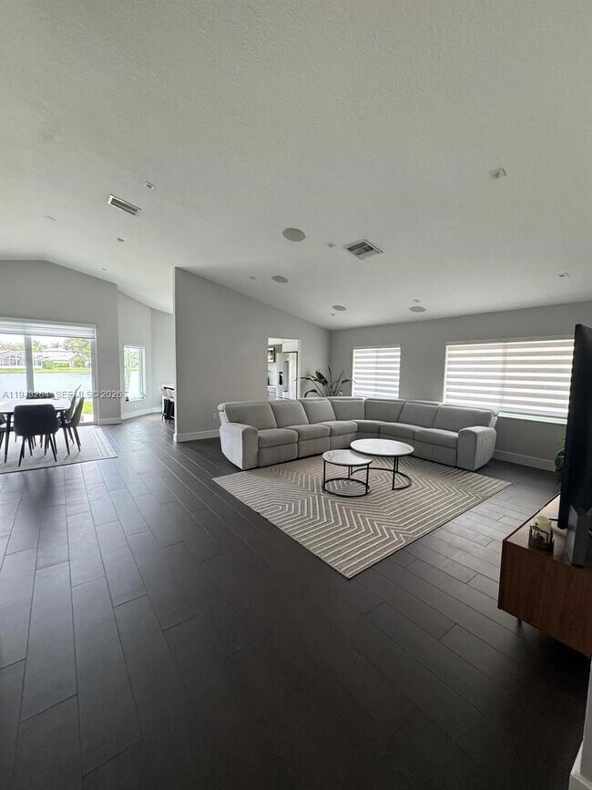 Photo - 16440 Ruby Lake