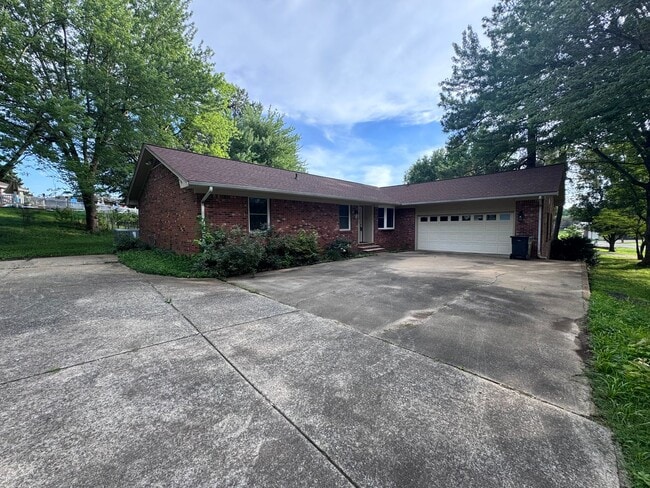 Photo - 3 bedroom 2 bath in Lone Oak