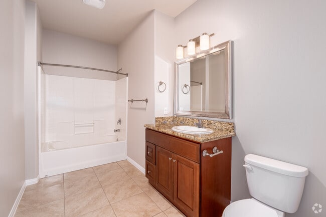 3BR, 2BA - 1,292SF - Primary Bathroom