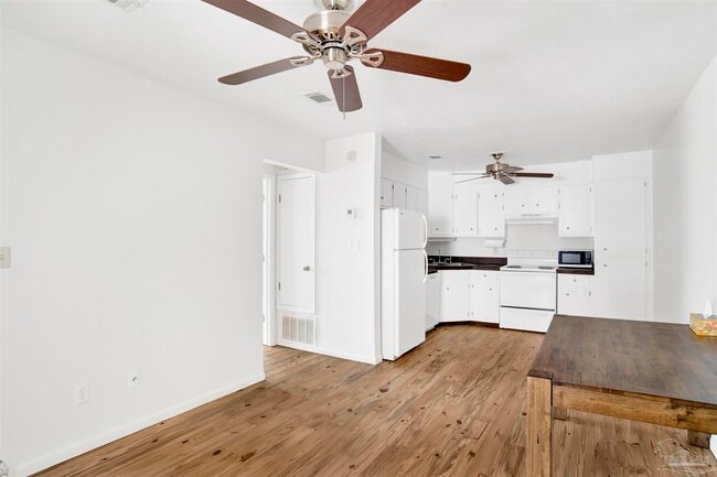 Photo - 1275 Redwood Ln Unit A
