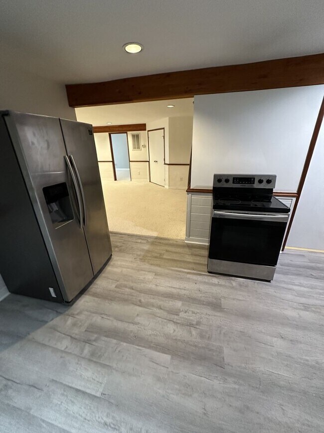 Photo - 2 bd 1 ba Basement apartment