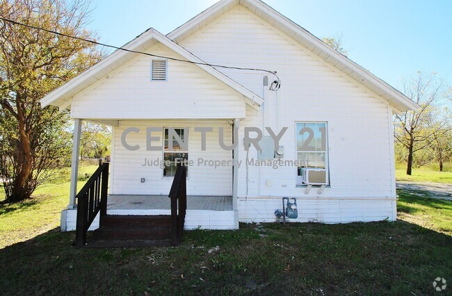 Building Photo - Vintage 3/2 in Terrell For Rent! Rental