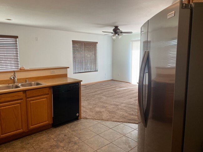 Photo - 1703 Fairway Dr NE
