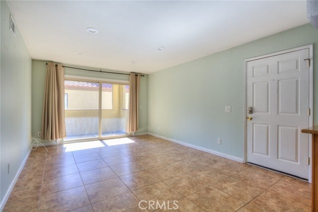 Photo - 1116 W Blaine St Unit 203