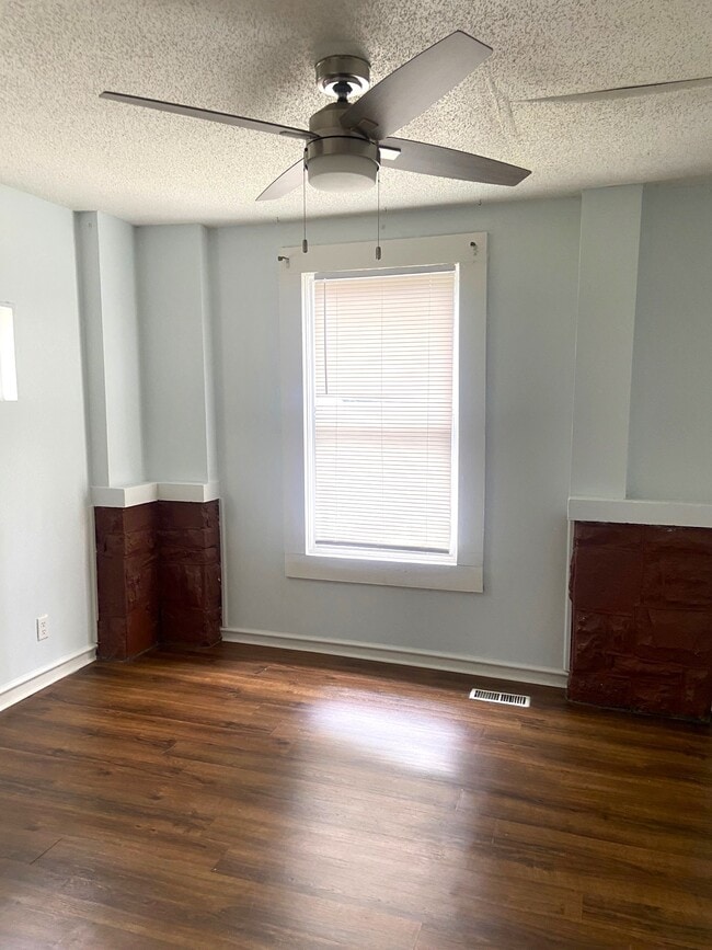 Photo - 1412 15th St S