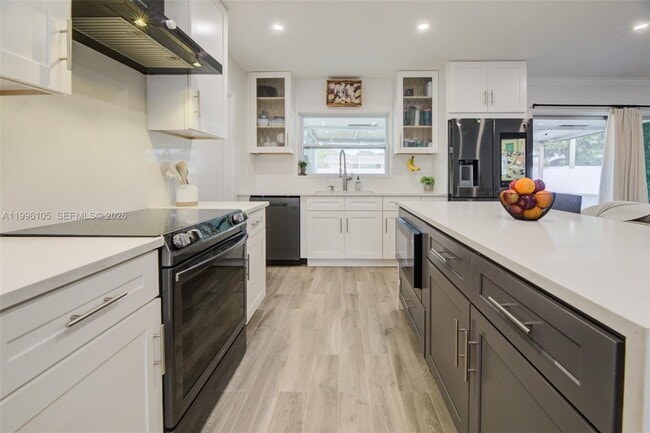 Photo - 8461 NW 16th St