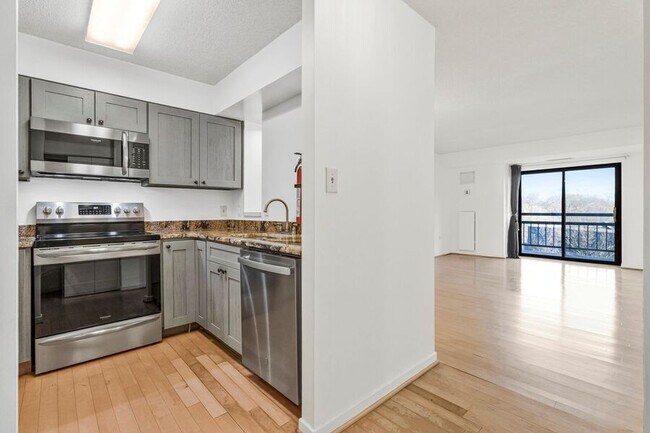 Building Photo - 2111 Wisconsin Ave NW