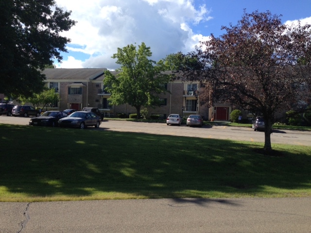 Golfview Manor