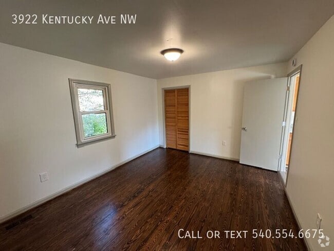 Building Photo - 3922 Kentucky Ave NW Rental