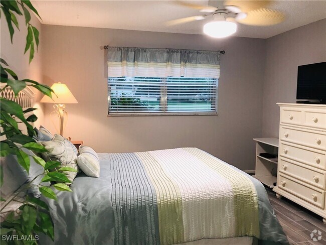 Building Photo - 200 Turtle Lake Ct Unit 109 Rental